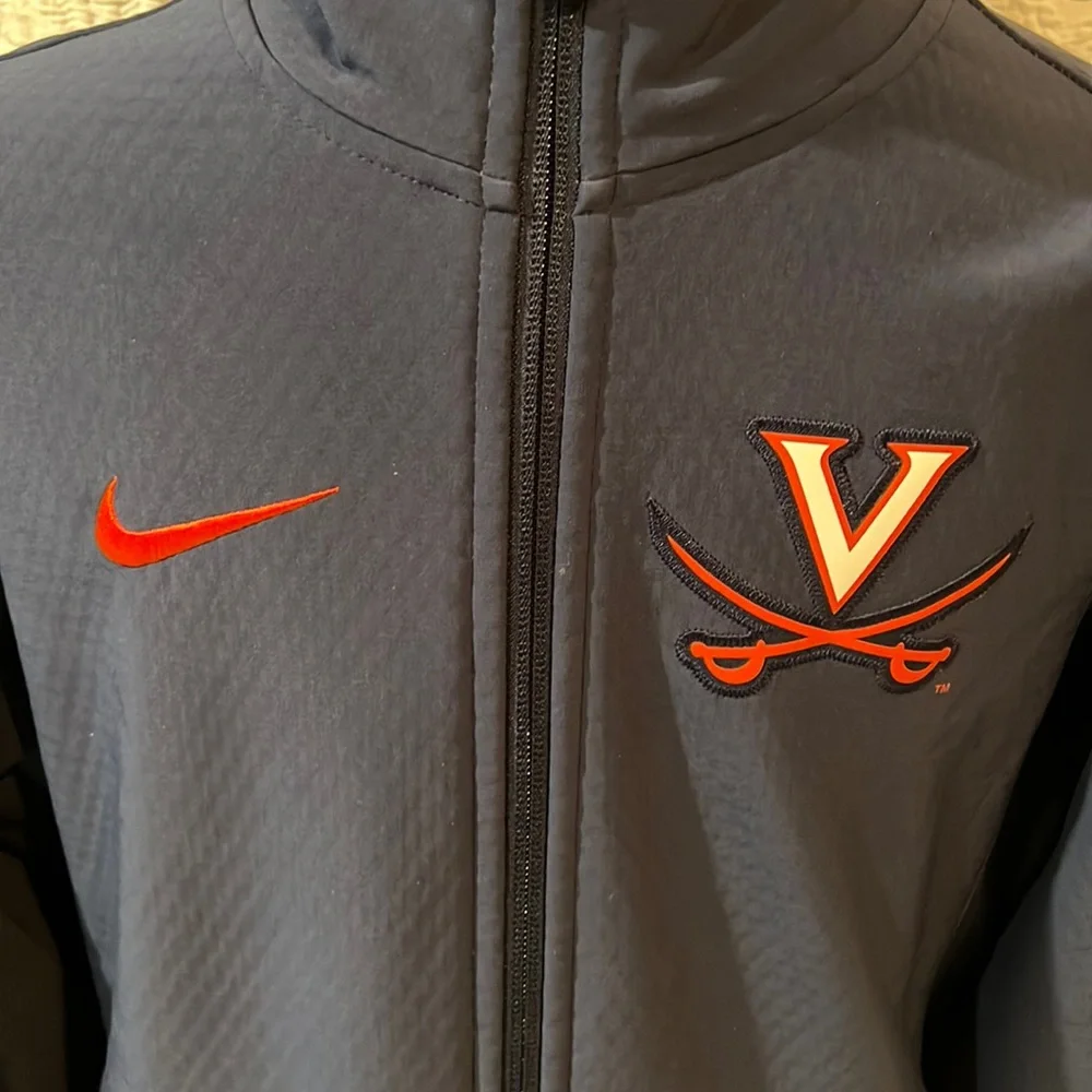 Nike Virginia Cavaliers lightweight warmth‎ jacket, size XS, NWT